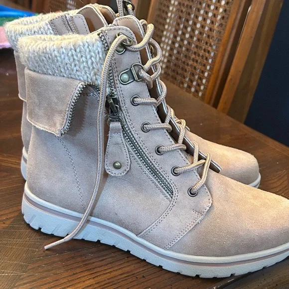 Cliffs by WHITE MOUNTAIN Tan Lace-Up Boots - Picture 5 of 7